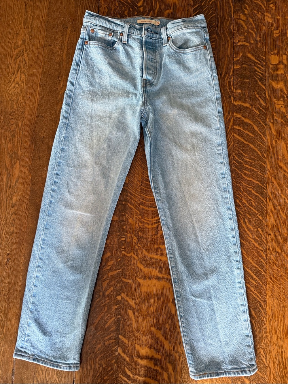 Levi’s Wedgie Straight